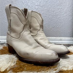 Women's Cream Leather tecovas Ankle Boots